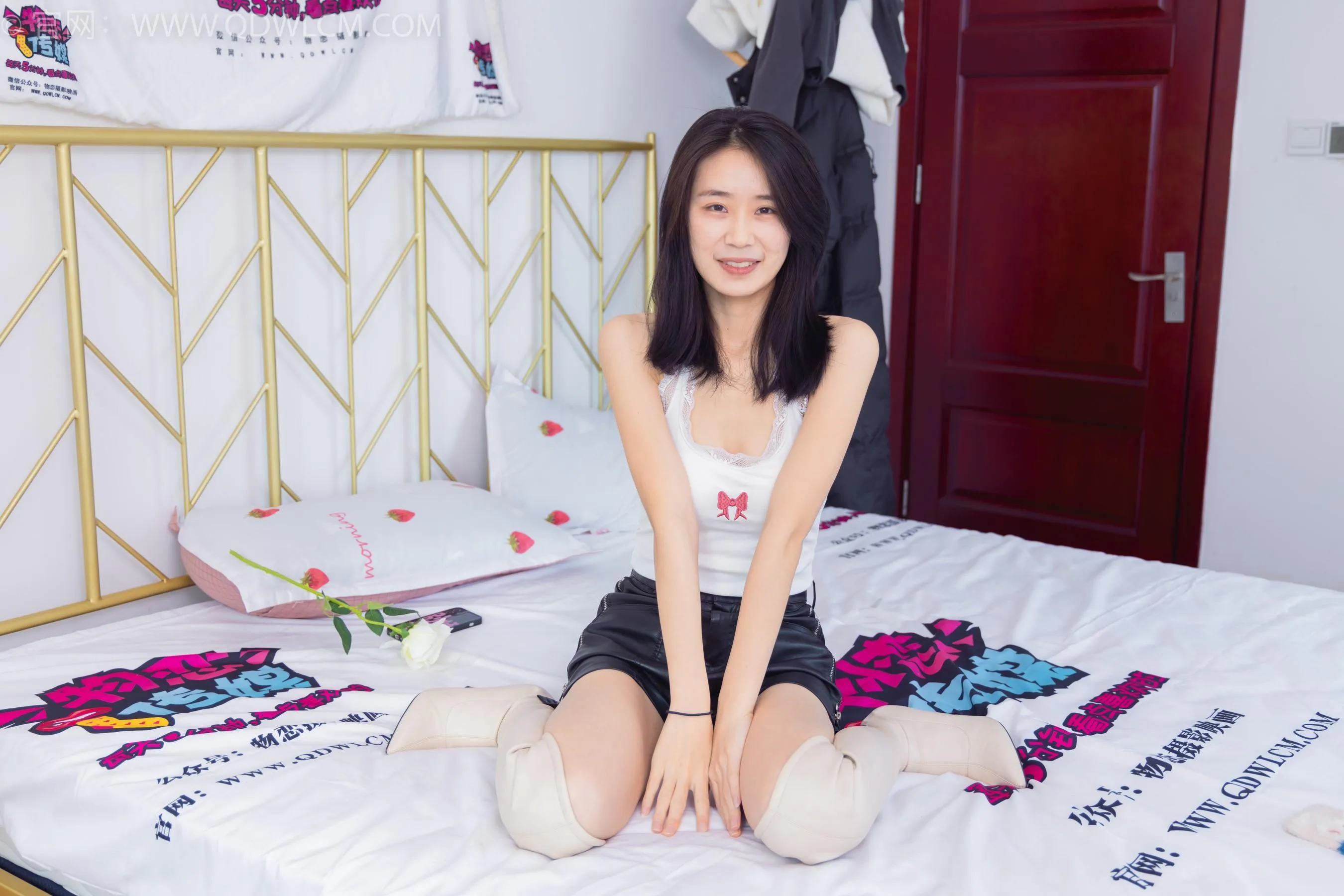 物恋传媒 NO.1578 菜菜-山野小甜心 [178P]插图1